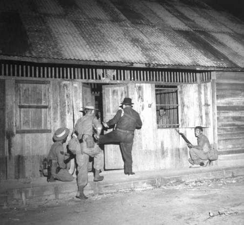 背叛75年拒道歉:2千中国海员助英国作战,战后被驱逐,妻离子散